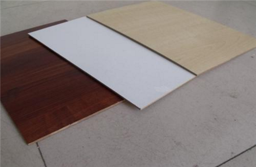 三聚氰胺板厚度及優(yōu)缺點(diǎn)全解析